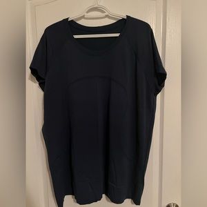 Womens Lululemon Swiftly Tech 2.0 shirt